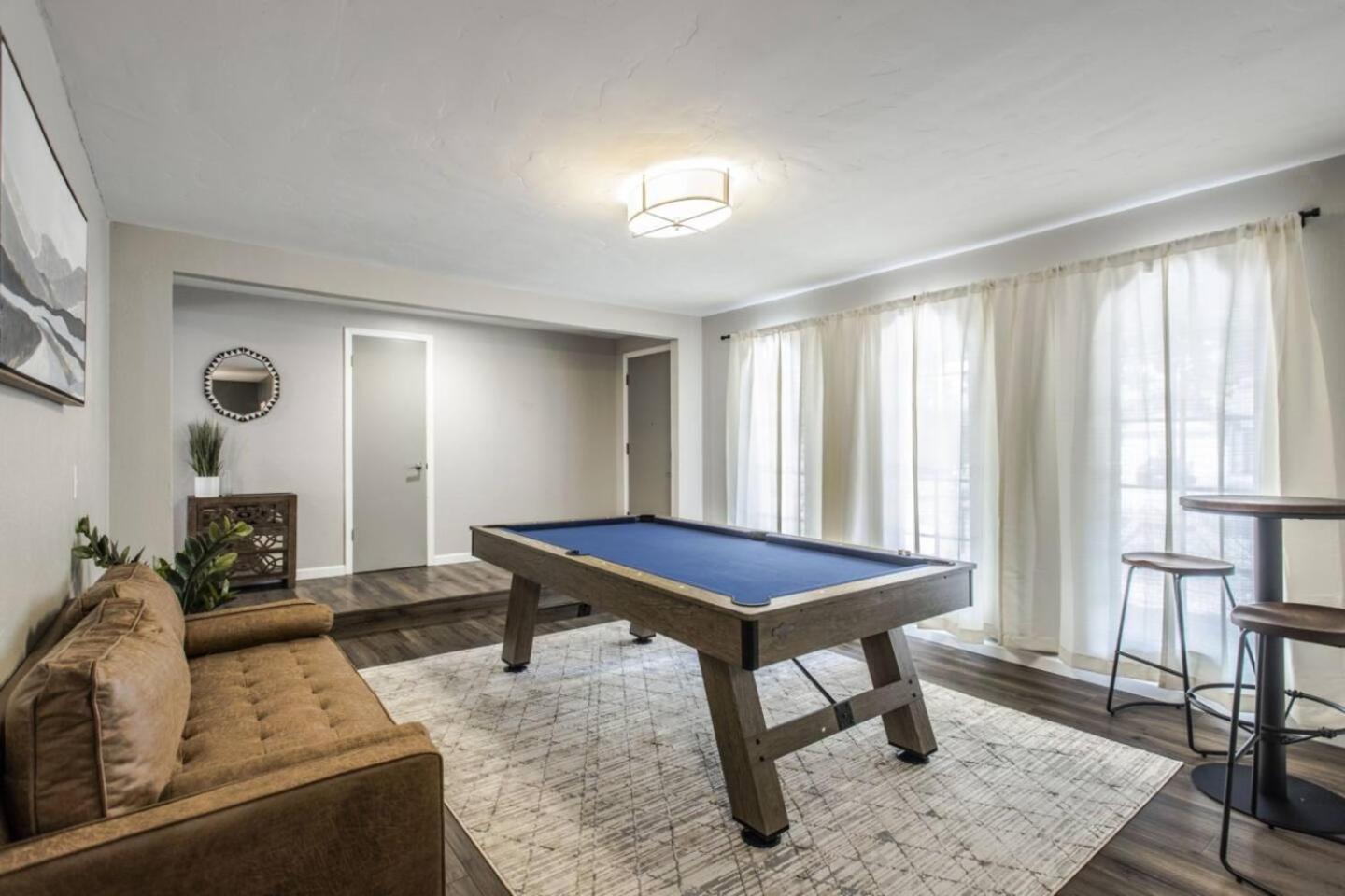 New Hummingbird Haven - Nw Okc, Billiards, Firepit Villa Oklahoma City Eksteriør bilde