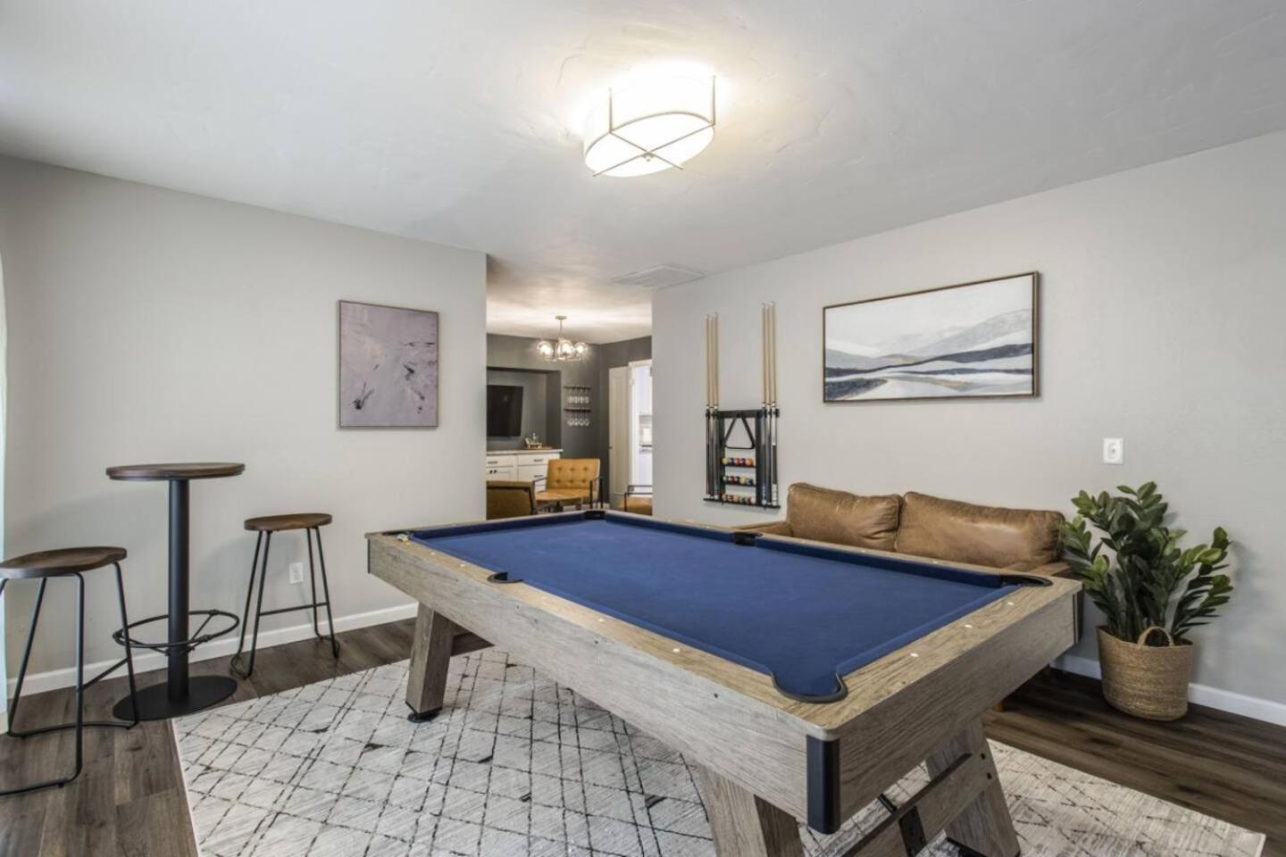 New Hummingbird Haven - Nw Okc, Billiards, Firepit Villa Oklahoma City Eksteriør bilde