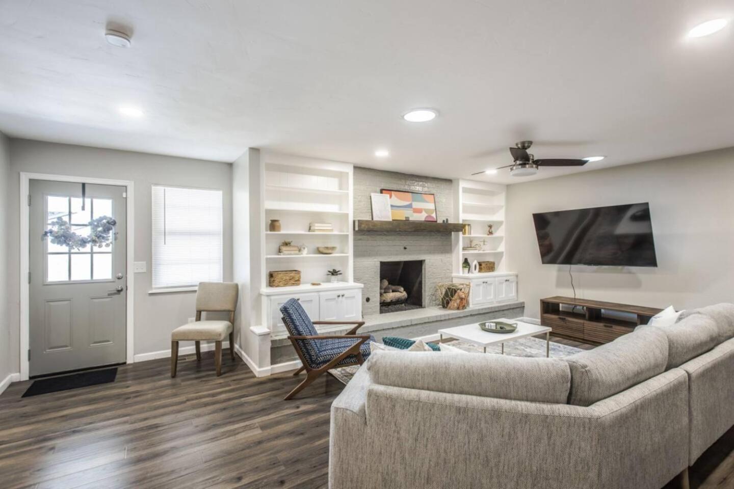 New Hummingbird Haven - Nw Okc, Billiards, Firepit Villa Oklahoma City Eksteriør bilde