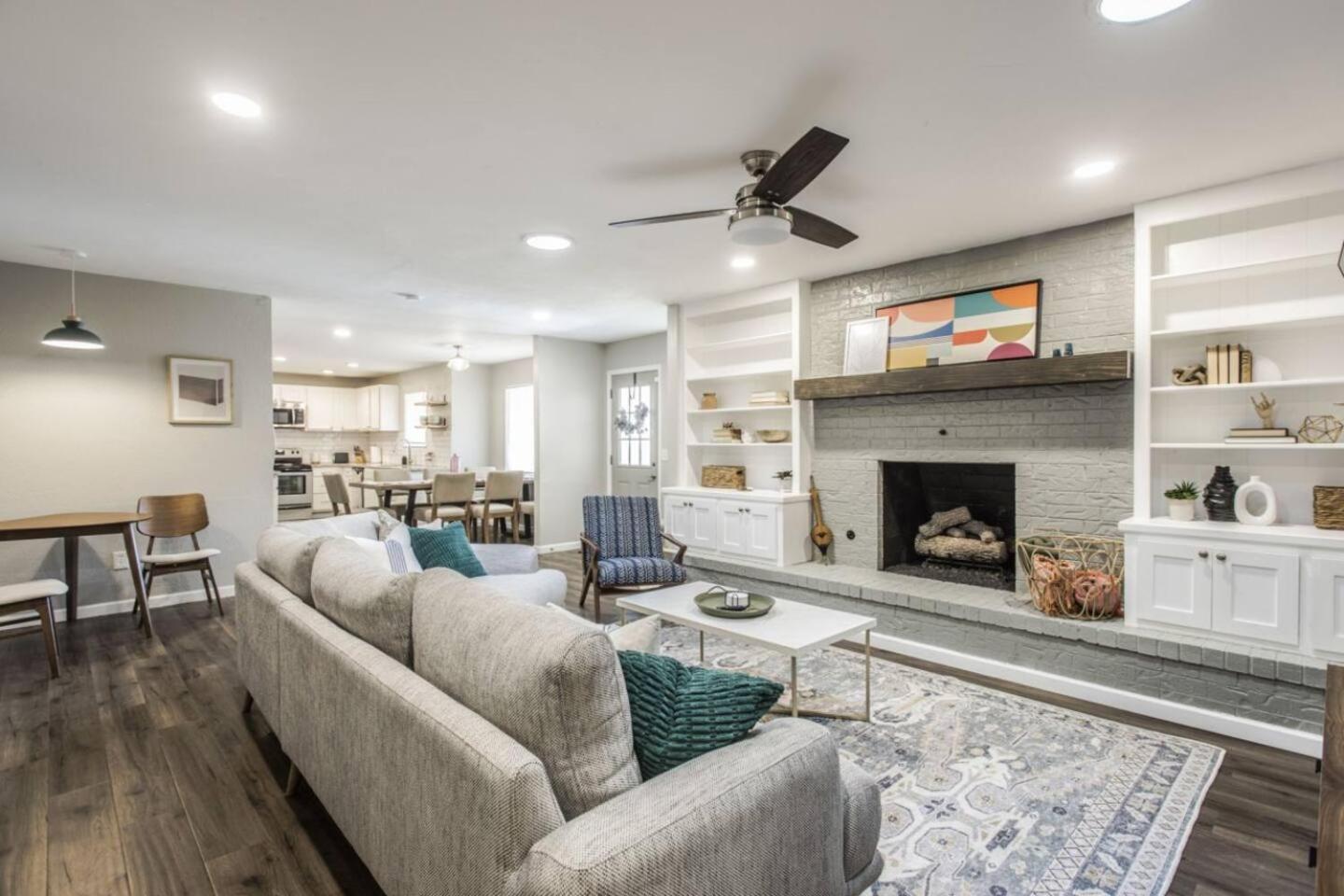 New Hummingbird Haven - Nw Okc, Billiards, Firepit Villa Oklahoma City Eksteriør bilde